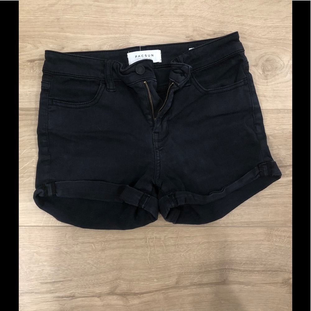 Black Pacsun denim short shorts